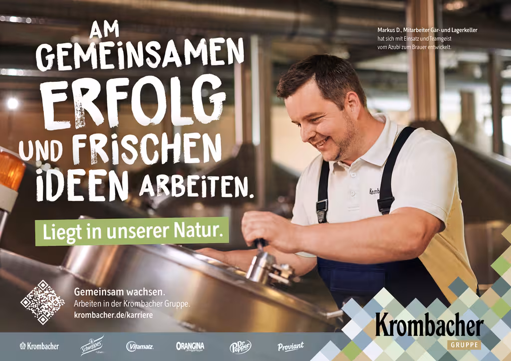 Ein Werbeplakat mit einem Krombach-Mitarbeiter und dem Text: Am gemeinsamen Erfolg und frischen Ideen arbeiten. Liegt in unserer Natur.