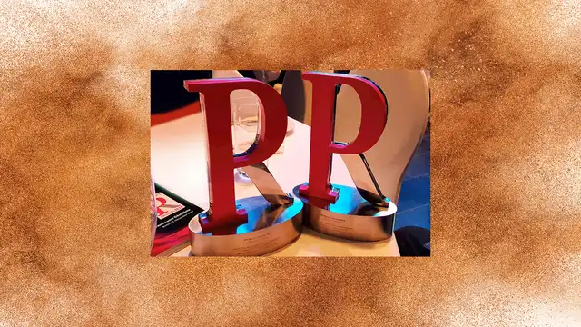 Die Trophäen des PR Report Awards 2018.