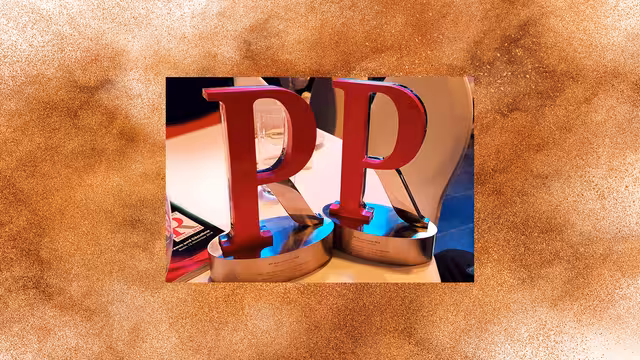 Die Trophäen des PR Report Awards 2018.