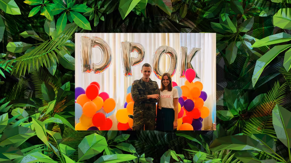 Castenow Mitarbeiterin und Mitarbeiter des BMVg bei der Preisverleihung