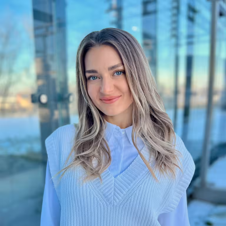 Jana Bracht, Mitarbeiterin als Account Manager bei Castenow.