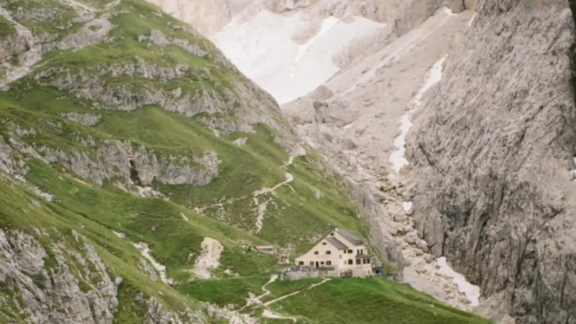 Hintergrund Charlotte Hauf