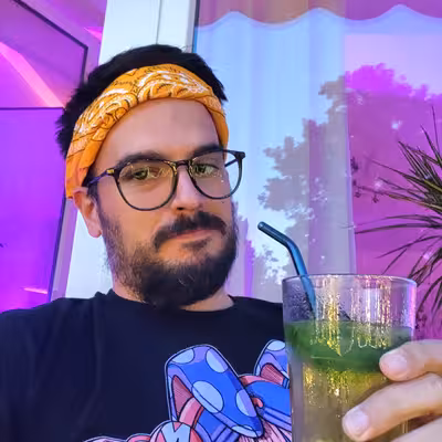 Marcello Tocco ist ein Mitarbeiter der Castenow GmbH in Düsseldorf