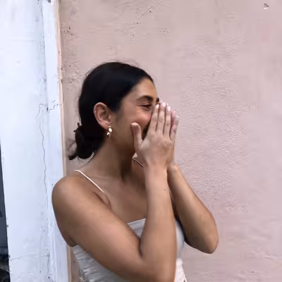 Pegah Feyzi Pour, Mitarbeiterin der Castenow GmbH in Düsseldorf.